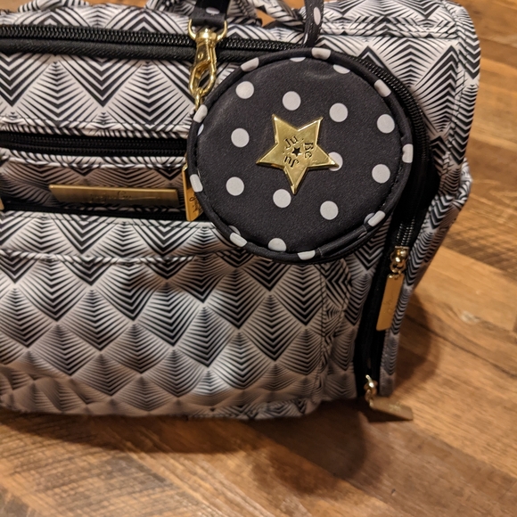 Ju-Ju-Be Diaper Bag and pacifier holder - Picture 2 of 6
